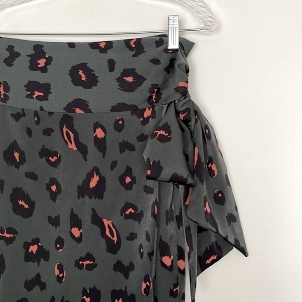 Vici Leopard Animal Print Wrap Midi Skirt Size S - Picture 5 of 12